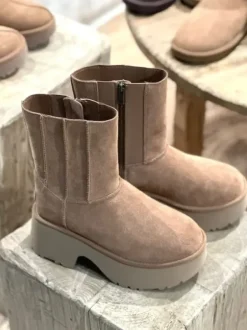 Hot Classic Twin Seam New Heights, chestnut Saappaat Ja Nilkkurit|Ugg