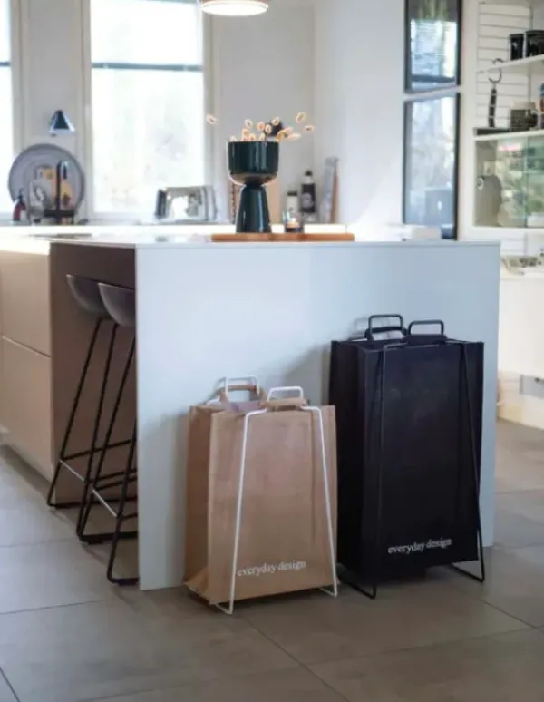 Clearance - Turku XL teline, musta Säilytys