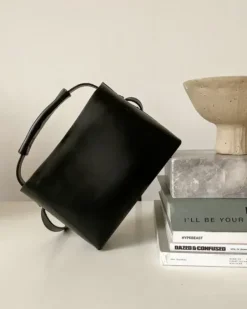 Online - Hedda mini handbag, black Laukut