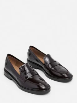 Online - Sara nahkaloaferit, patent burgundi Tennarit Ja Loaferit