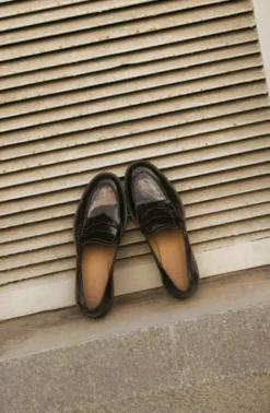 Online - Sara nahkaloaferit, patent burgundi Tennarit Ja Loaferit