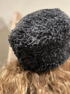 New Gauhar - Faux fur tekoturkishattu, black Hatut, Käsineet Ja Sukat