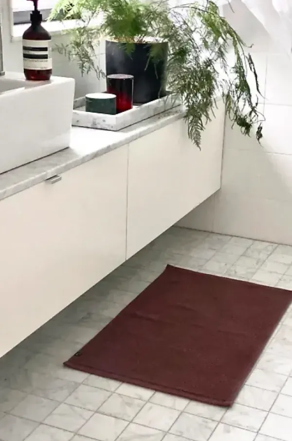 Hot - Love kylpyhuoneen matto, autumn 70x110cm Kylpyhuonetekstiilit