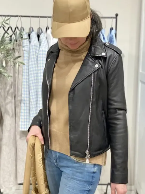 Clearance - Eva musta lyhyempi nahkatakki Ulkotakit Ja -Liivit