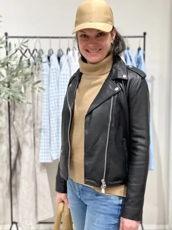 Clearance - Eva musta lyhyempi nahkatakki Ulkotakit Ja -Liivit