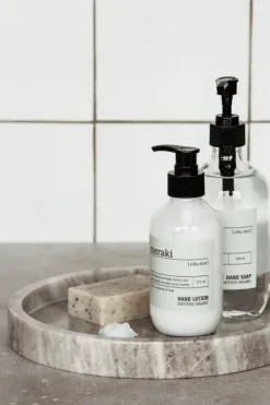 New - käsisaippua Silky Mist 490ml Kosmetiikka