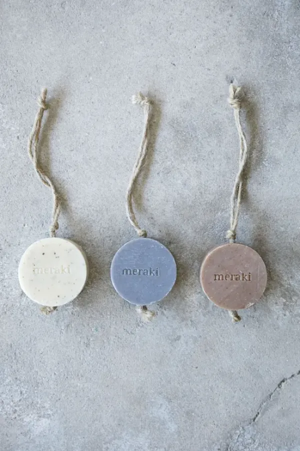 New - syväpuhdistava palasaippua narulla, charcoal Kosmetiikka