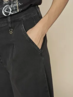 Hot - Gobi Pleat Jeans long, black Farkut Ja Housut