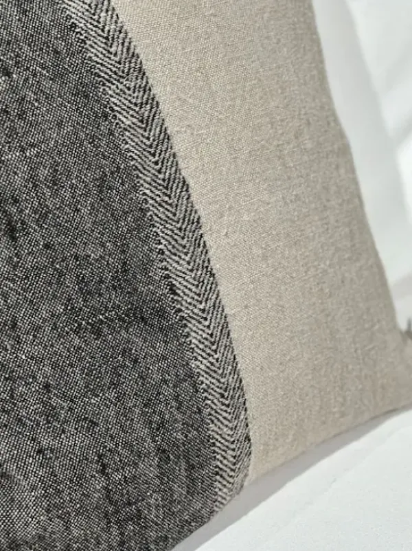 - Levi tyynynpäällinen black/natural 60x60 Sisustustyynyt|Sisustustyynyt