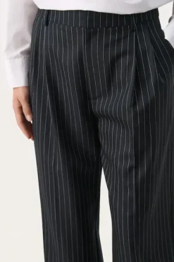 Best - Cherra pants, Dark navy pinstripe Farkut Ja Housut|Uutuudet
