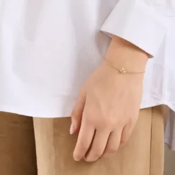 Sale - Clover rannekoru, hopea Rannekorut