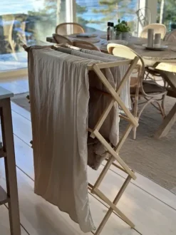 Clearance - puinen pyykkiteline, leveä Kodinhoito|Säilytys