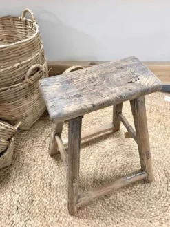 Outlet Rosoista tyyliä kodin sisustukseen! Vanhat Puuhuonekalut