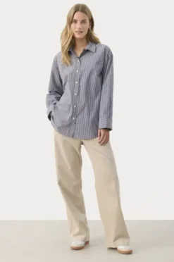 Online Savanna paitapusero, after midnight stripe Paidat Ja Topit|Uutuudet