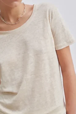 Outlet - Peony t-paita, french oak Paidat Ja Topit