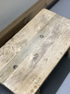 – matala pikkupöytä #972, natural Vanhat Puuhuonekalut