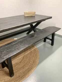 Hot – pitkä penkki #810, black Vanhat Puuhuonekalut