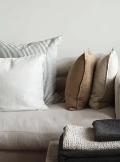 Clearance - Marion tyynynpäällinen 50x50, wheat Sisustustyynyt|Sisustustyynyt