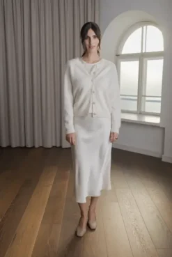 Sale Tianna midi satiinihame, cream Mekot Ja Hameet|Juhlavaatteet