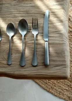 ruokahaarukka Tarjoilu Ja Ottimet