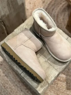 Discount - Classic mini II, sand Saappaat Ja Nilkkurit|Ugg