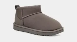 Online - Classic ultra mini, grey Saappaat Ja Nilkkurit|Ugg