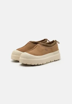 - Tasman miesten Weather Hyb, chestnut/whitecap Tennarit Ja Loaferit|Ugg