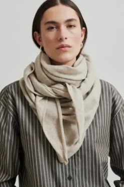 New Warming neulehuivi, brazilian sand Huivit Ja Kaulurit|Janinan Suosikit